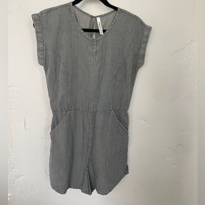 RVCA Women’s blue and white striped romper - Small